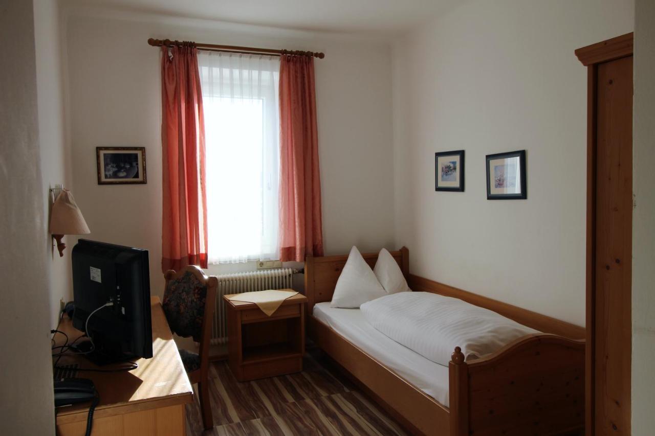 זלצבורג Gasthaus Zum Guten Hirten מראה חיצוני תמונה